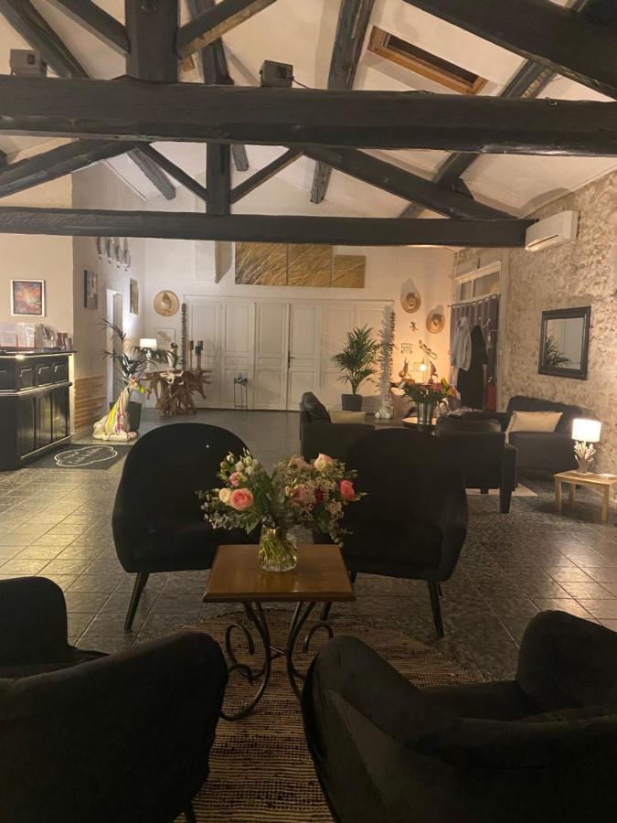 L'Escale Des Alpilles Hotel Rognonas Ngoại thất bức ảnh